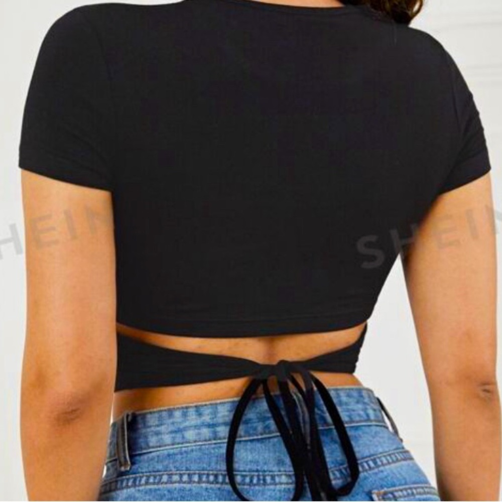 Size medium tie back